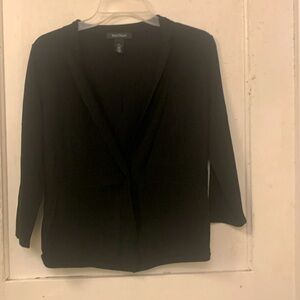 White House Black Market light coverup.